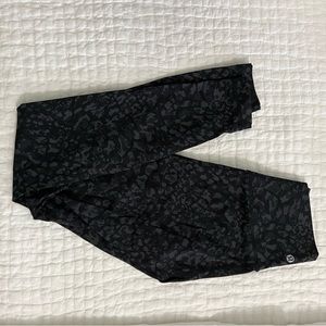 Lululemon Wunder train high rise 28”